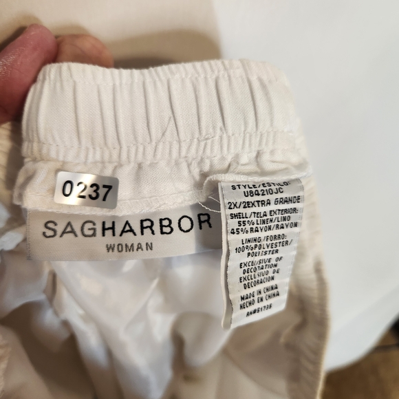 Sag Harbor White Capri Pants With Beaded Hem Detail. Lined. Linen. Plus Size 2X - Picture 7 of 11